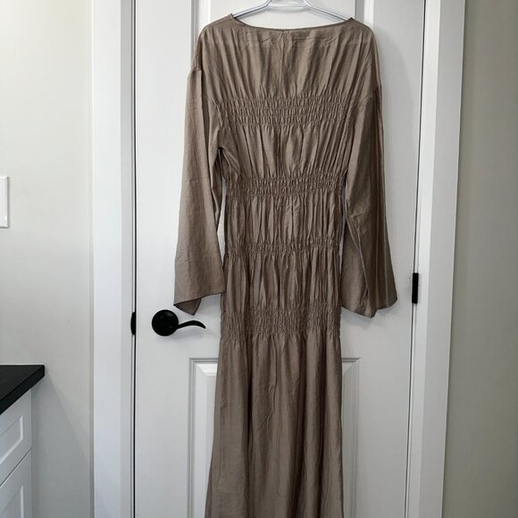 Smock Detail Long Sleeve Maxi Dress - Picture 4 of 4